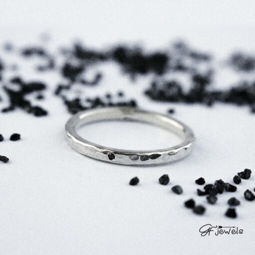 Fedina con Diamante nero Naturale