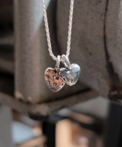 ciondolo pepita a cuore in argento fatta a mano